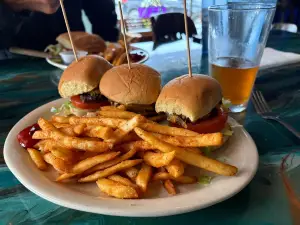 Broken Anchor Bar & Grill