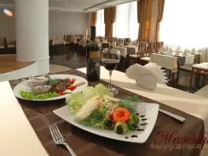 Maestro Restaurant