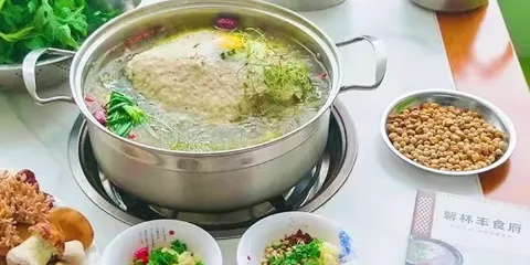 林豐野生菌肉餅雞火鍋店