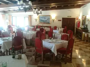 Parador de Fuente De-Restaurante Alfonso XII