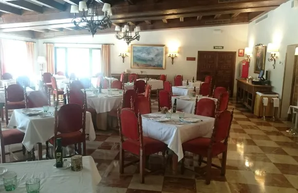 Parador de Fuente De-Restaurante Alfonso XII