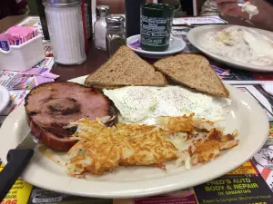 Pelican Diner