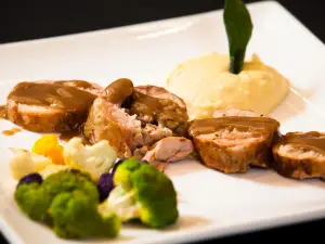 Venue Restaurant & Lounge