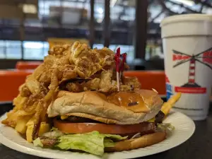 The Beacon Drive-in