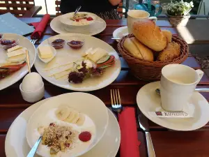 Cafe Sahnehaubchen