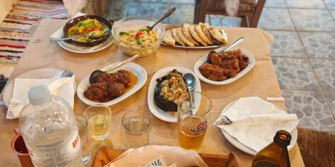 Taverna Akrotiri