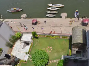 Apex The Ganges View Restaurant