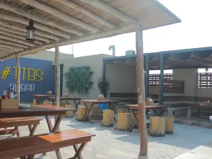 The Throwback Story Cafe Lounge & Sky-bar