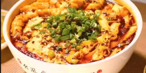 老鳳府豆花泡饃（寶雞吾悅廣場店）