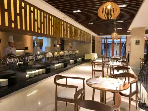 光雾山明宇豪雅酒店全景餐厅