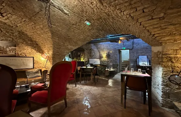 Le Trou