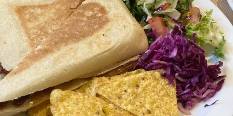 Cobblestones Cafe