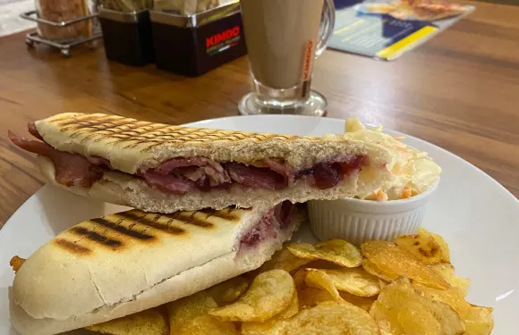 George's Cafe
