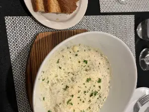 RHouse wine & cafe
