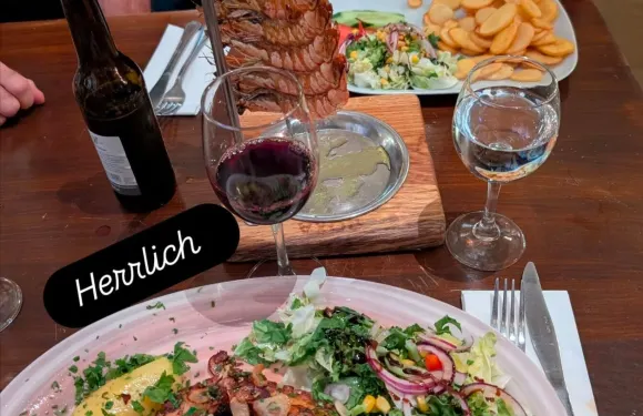 Cave Tapas Vinhos & Petiscos