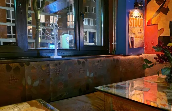 Busker's Irish Pub.