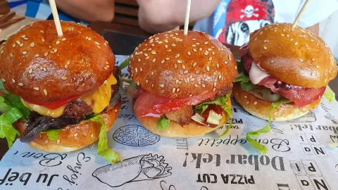BURGER POINT in Rab