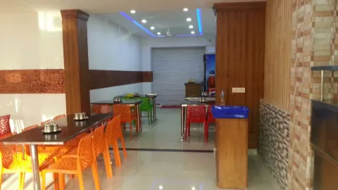 Hotel maharani Veg and Non Veg in Munnar