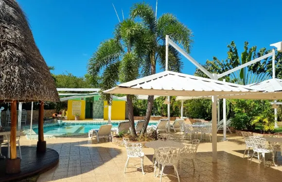 Casa Amarilla