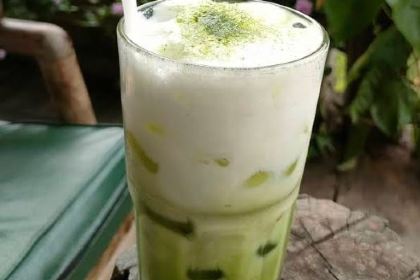 Nhà Bên Rừng