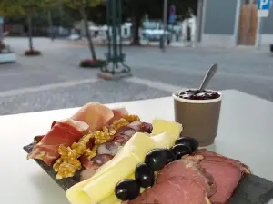 Confeitaria Rainha 1