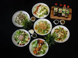 Yuyu Cafe and Dessert Shop