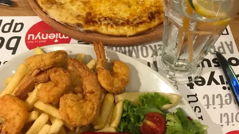 Mienyu Gastro Bar in Budva