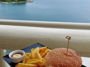 PONTIKONISI ROOF GARDEN- All Day Kitchen & Bar