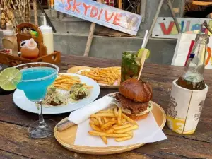 DRIFT Bar: Ao Khai