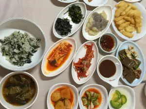 Ok Mountain Villa Restaurant