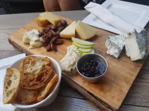 Social Restaurant + Lounge