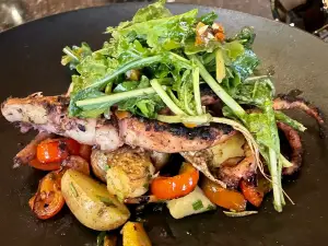Fresco Cafe y Bistrot