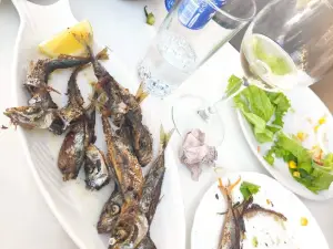 De Carlos Bar