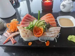 Tahini Sushi Bar & Restaurant