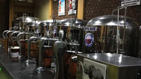 Hops in 利馬