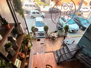 283 CAFÉ