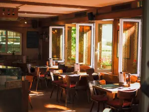 The North Wall Bar & Restaurant