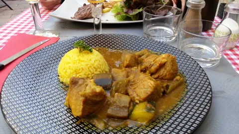 Le Parigot Restaurant in Saintes