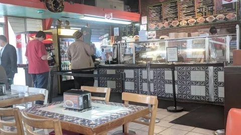 El Super Burrito in 米爾布雷
