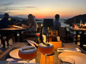 Bianco lounge bar