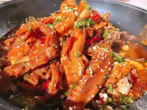 丫恋锅鸭爪爪(吾悦广场店)