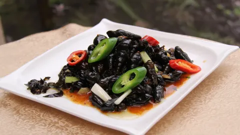 翔顺龙山酒店·中餐厅·特色咸香鸡 in Xinxing