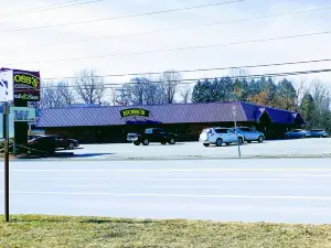 Hoss's Steak & Sea House