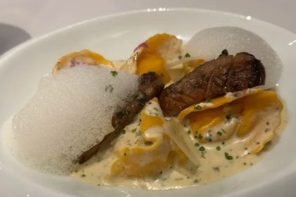 Ox Club Restaurant - Phnom Penh