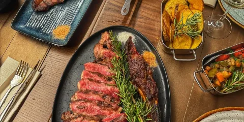 Au.da.ci.a Food & Drinks