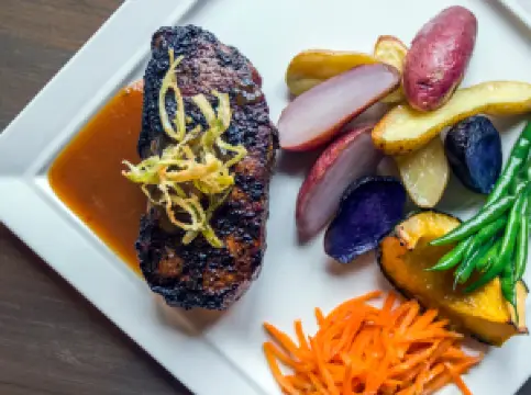 Raven's Den Steakhouse and Taproom