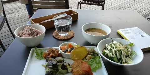 Organic Cafe & Restaurant Nagisa Warms