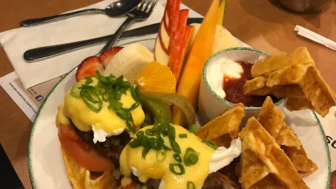 Cora Breakfast and Lunch in Pickering
