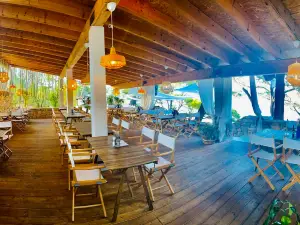 Mina beach Restaurant&lounge