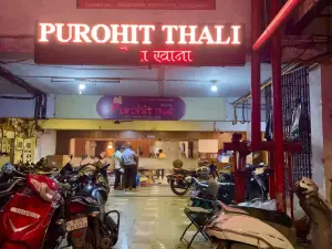 Hotel Purohit (Guajrati thali)